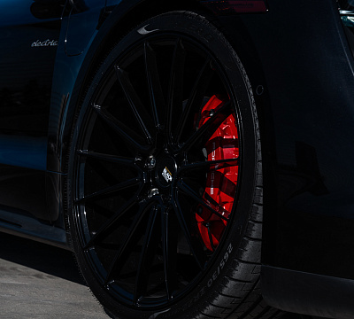Фото дисков Savini BM16 на Porsche Taycan I