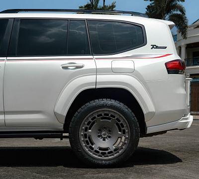 Фото дисков Brixton Forged BX06-M на Toyota Land Cruiser 300