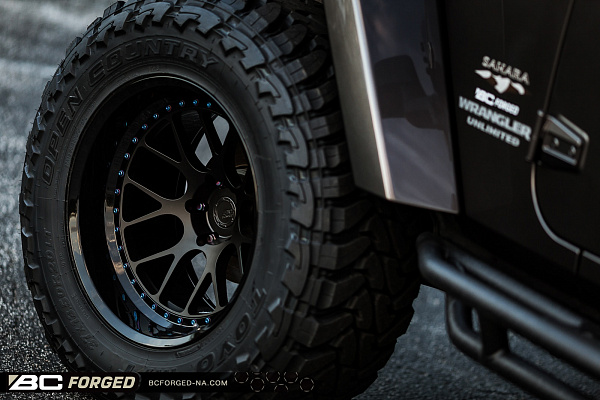 Фото дисков BC Forged LE72 // MLE72 Черный матовый на Jeep Wrangler III (JK)
