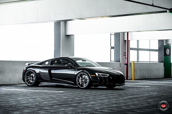 Фото дисков Vossen M-X2 Черный сатин на Audi R8 (4S)