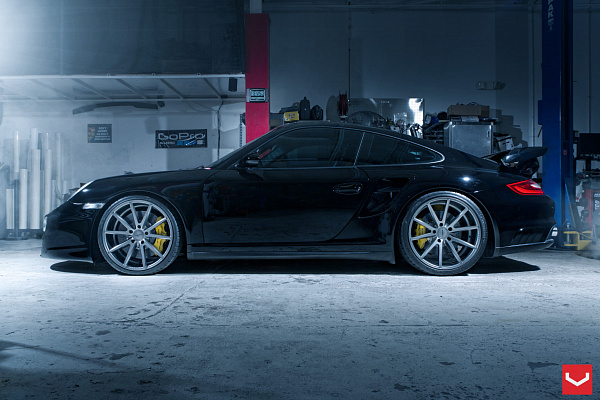 Фото дисков Vossen VFS-1 Серебро на Porsche 911 VI