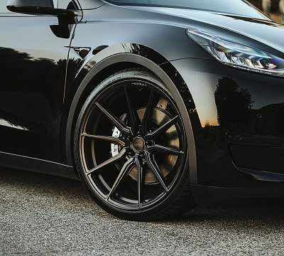 Фото дисков Vossen HF-3 на Tesla Model Y