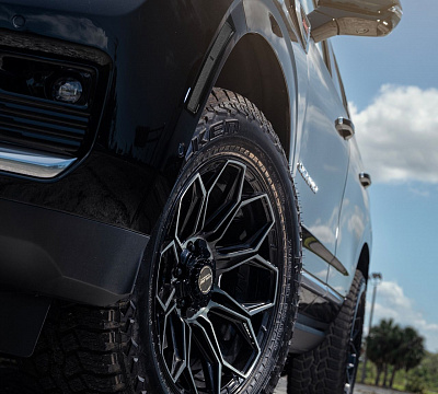 Фото дисков 4PLAY 4P83 на GMC Yukon V