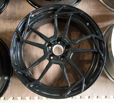 ADV.1 ADV5.3 M.V2 CS