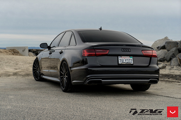 Фото дисков Vossen VFS-2 Черный глянец на Audi A/RS 6 (C7)