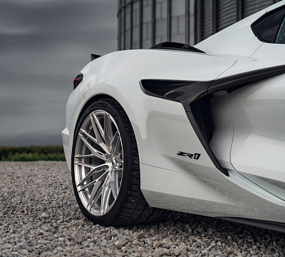 Фото дисков Vossen S21-02 на Chevrolet Corvette C8