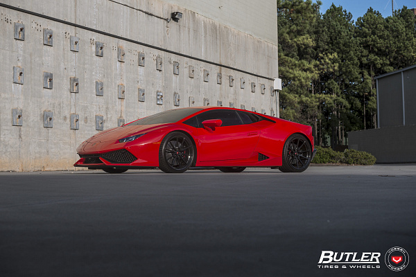 Фото дисков Vossen M-X2 Черный глянец на Lamborghini Huracan