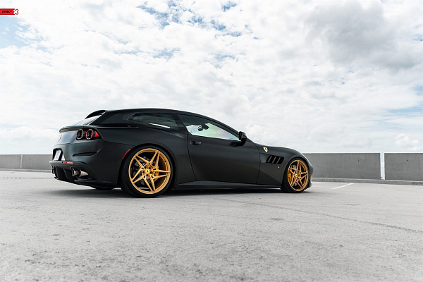 Фото дисков Anrky S1-X3 Сатиновое золото на Ferrari GTC4Lusso