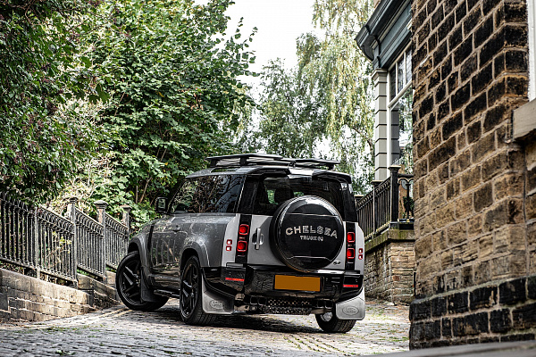 Фото дисков Kahn Type 52 RS Черный сатин на Land Rover Defender II