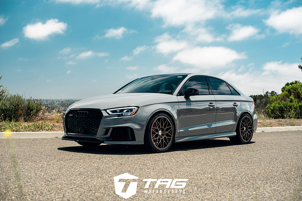Фото дисков HRE 300M Сатиновая бронза на Audi A/S/RS 3 (8V)