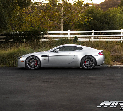 Фото дисков MRR FS06 на Aston Martin Vantage 3