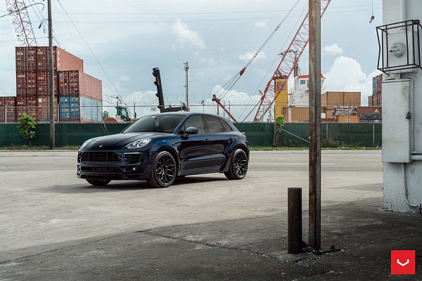 Фото дисков Vossen HF-2 Черный глянец на Porsche Macan I