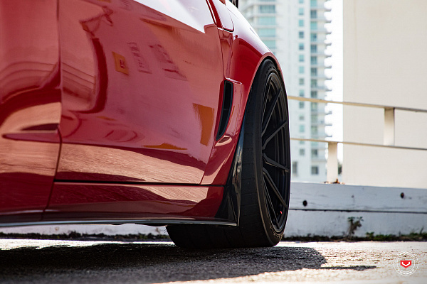 Фото дисков Vossen M-X2 Черный сатин на Chevrolet Corvette C6