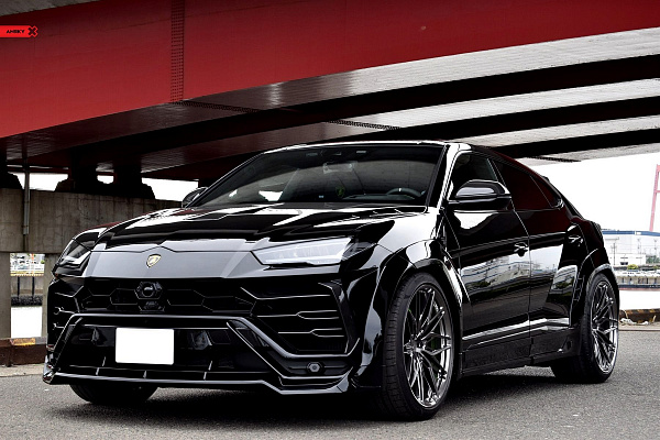 Фото дисков Anrky S1-X1 Глянцевый тонированный лак на Lamborghini Urus