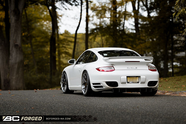 Фото дисков BC Forged HCS21 Глянцевый темный лак на Porsche 911 VI