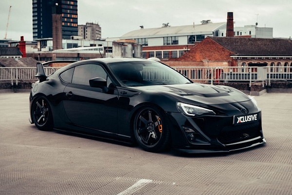 Фото дисков Bola B1 Черный глянец на Toyota GT86