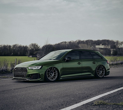 Фото дисков Rotiform OZR на Audi A/S/RS 4 (B9)