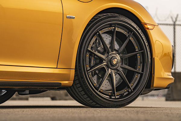 Фото дисков Strasse Wheels SV10 Deep Concave FS Черный матовый на Porsche 911 VII