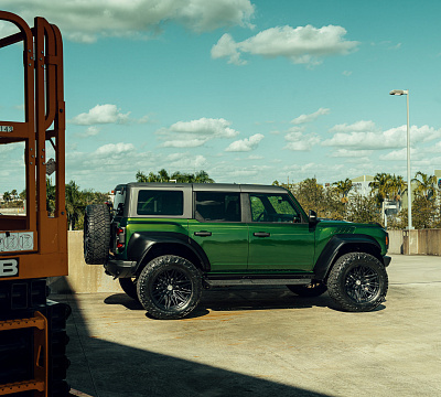 Фото дисков Vossen HF6-5 на Ford Bronco