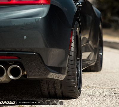 Фото дисков BC Forged LE10 // MLE10 на Chevrolet Camaro VI