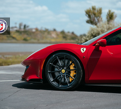 Фото дисков HRE P104SC на Ferrari 488