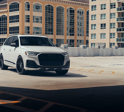 Фото дисков Vossen HF-8 на Audi Q7 (4M)