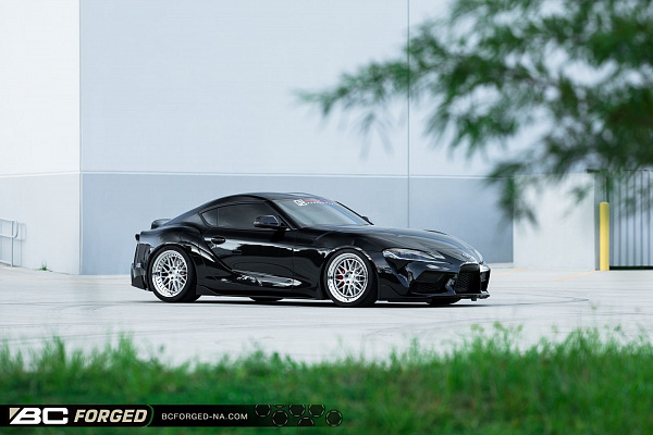 Фото дисков BC Forged LE81 // MLE81 Глянцевый лак на Toyota Supra A90