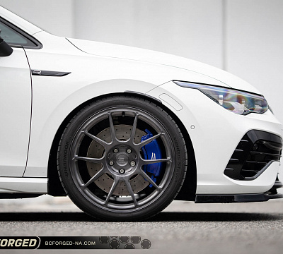 Фото дисков BC Forged KZ15 на Volkswagen Golf VIII