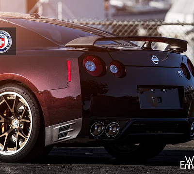 Фото дисков HRE S101 на Nissan GT-R