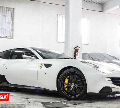 Фото дисков HRE P101 на Ferrari FF