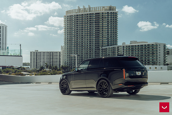 Фото дисков Vossen HF-2 Черный глянец на Land Rover Range Rover V