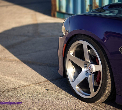 Фото дисков HRE 305M на Dodge Charger VII