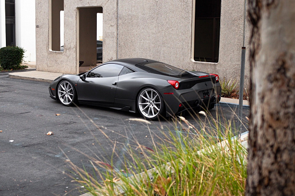 Фото дисков HRE P104SC Глянцевый лак на Ferrari 458