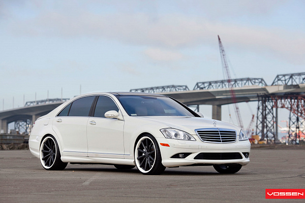 Фото дисков Vossen CV1 Черный сатин на Mercedes-Benz S-Class (W221)