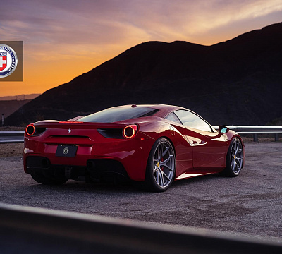 Фото дисков HRE P101 на Ferrari 488
