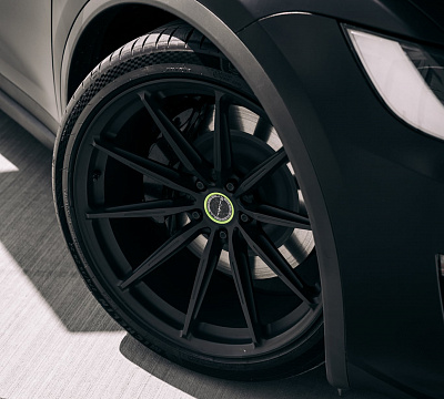 Фото дисков Brixton Forged R11-R на Tesla Model X