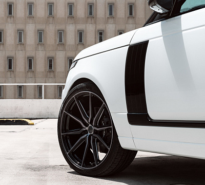 Фото дисков Vossen HF-3 на Land Rover Range Rover IV