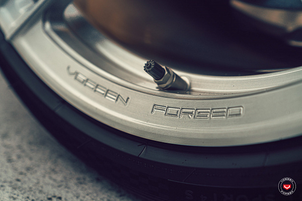 Фото дисков Vossen EVO-1R Глянцевый лак на BMW 5/M5 (G30/F90)