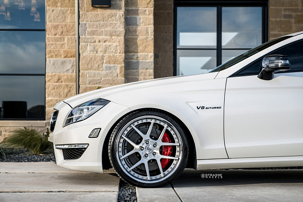 Фото дисков Strasse Wheels SM5 Deep Concave Глянцевый лак на Mercedes-Benz CLS (C218)