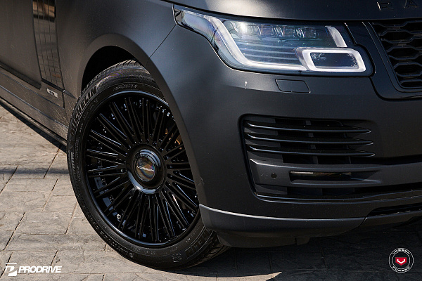 Фото дисков Vossen S17-14 (3-Piece) Черный глянец на Range Rover IV