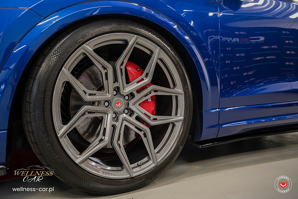 Фото дисков Vossen EVO-3R Глянцевый графит на Audi Q8