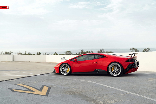 Фото дисков Anrky AN32 Полированный лак на Lamborghini Huracan