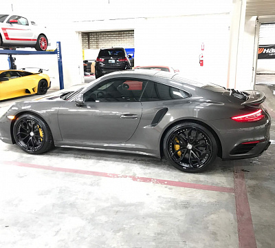 Фото дисков HRE S201 на Porsche 911 VII