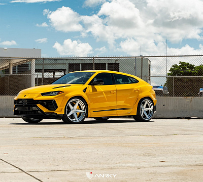 Фото дисков Anrky RS5.3 на Lamborghini Urus