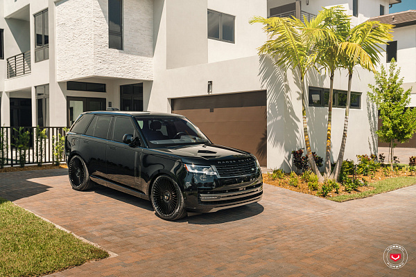 Фото дисков Vossen S17-16 Черный глянец на Range Rover V
