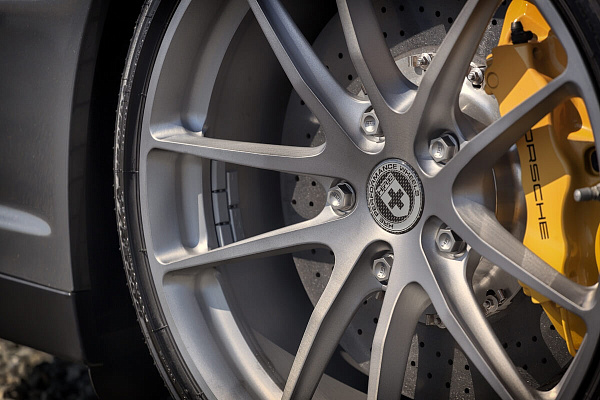 Фото дисков HRE P104 Сатиновый тонированный лак на Porsche 911 VI
