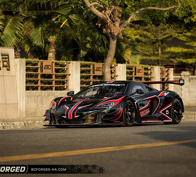 Фото дисков BC Forged RS45 на McLaren 650S