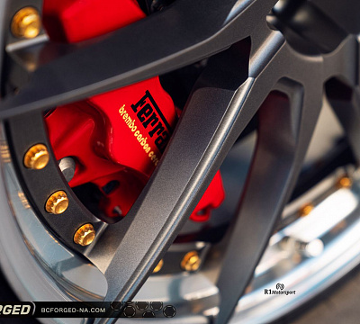 Фото дисков BC Forged HCA162 на Ferrari F430