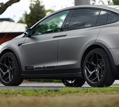 Фото дисков Vossen CG-205T на Tesla Model X