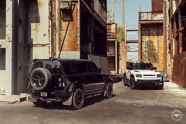 Фото дисков Vossen UV-X Черный глянец на Land Rover Defender II